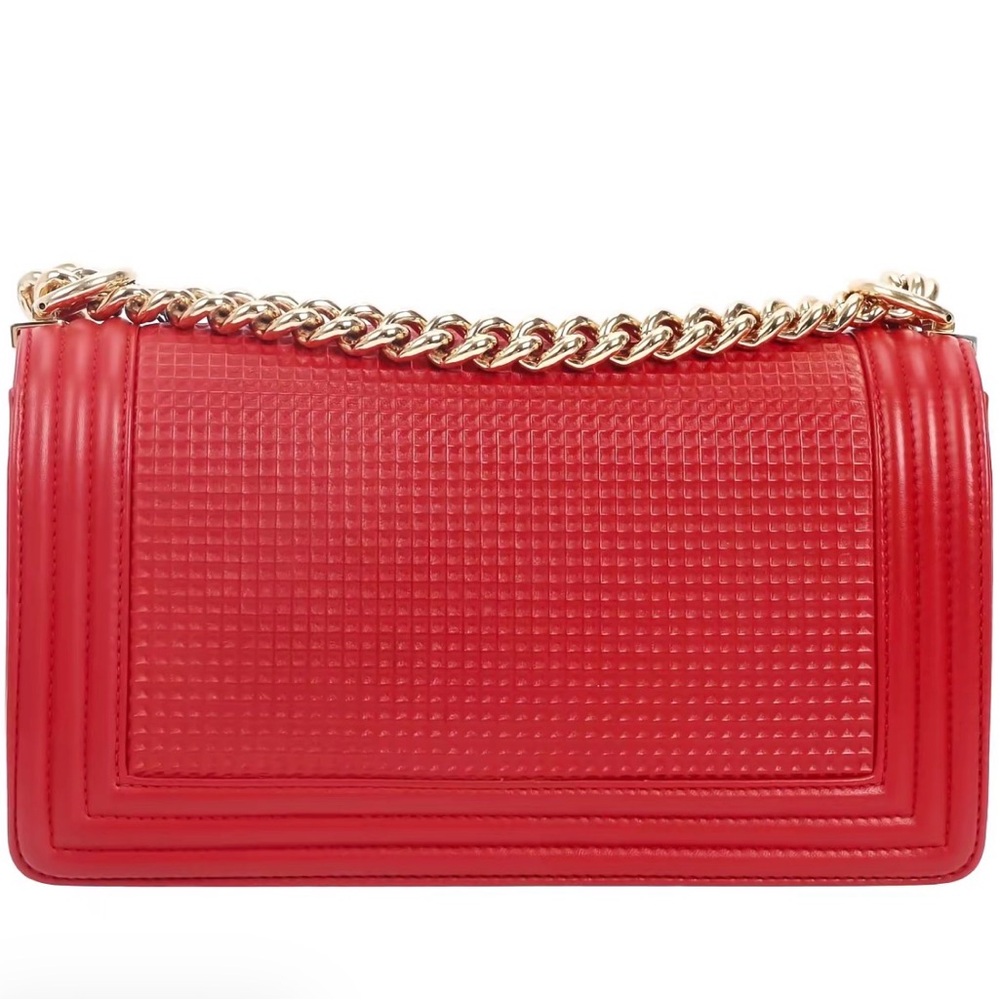 Chanel calfskin leather shoulder bag Red Medium Waffle Quilted calfskin leather - Picture 2 of 5
